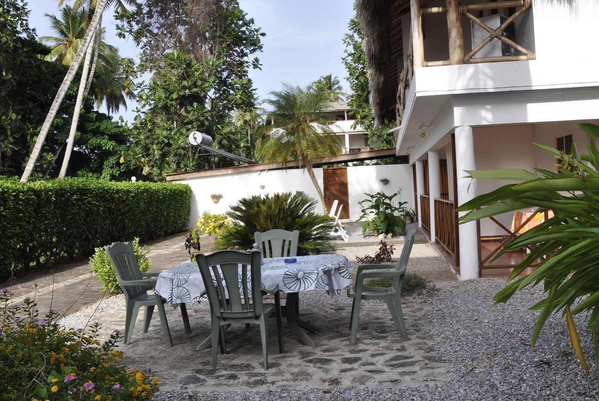 Hotel Piedra Marron Las Terrenas Exterior photo